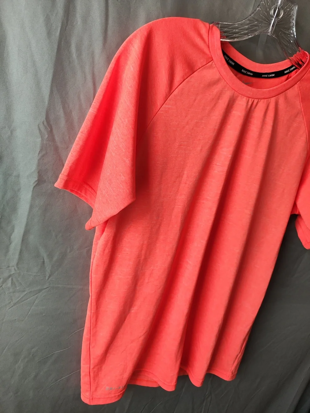 Nike Dri-FIT Shirt Mens Small Red Swim UPF 40+ Athletic Performance Lightweight